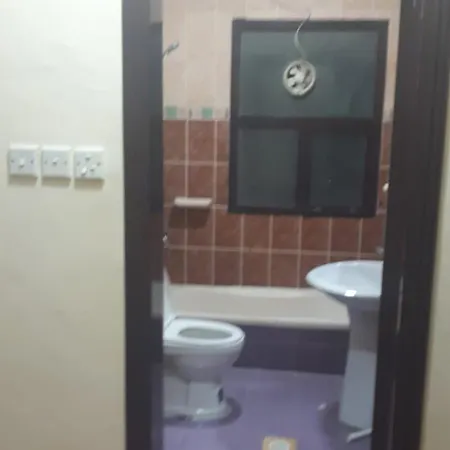 Madam Hostel Muscat Exterior photo
